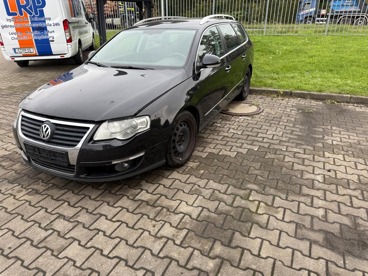 VW PAssat 3C original Tür vorn rechts LC9X Deep Black Perl Rohbau BJ10